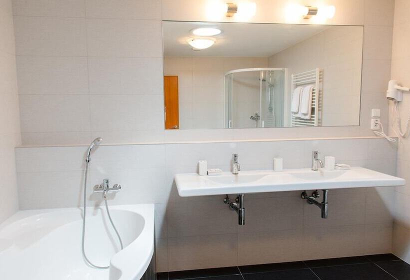 Fotos del hotel Adeba:  12