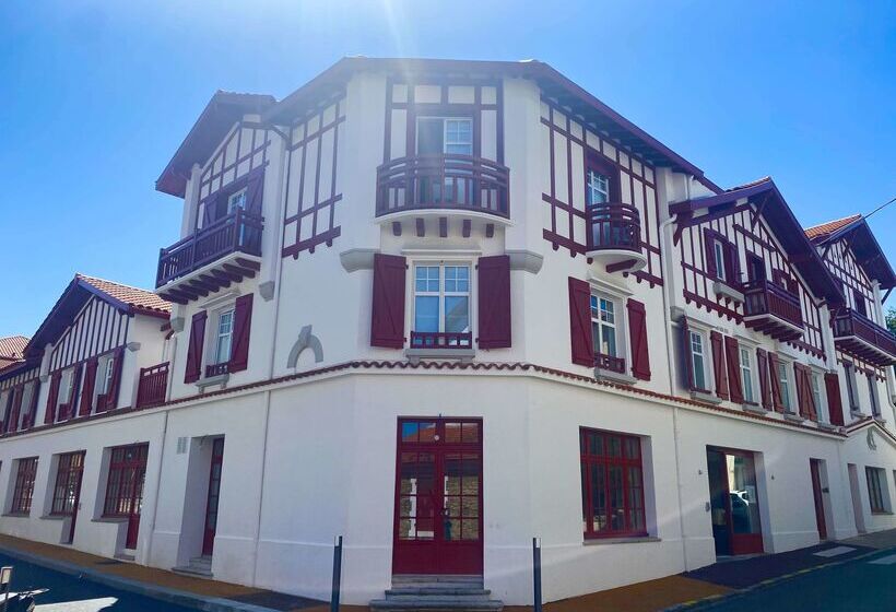 هتل Hôtel Kemaris