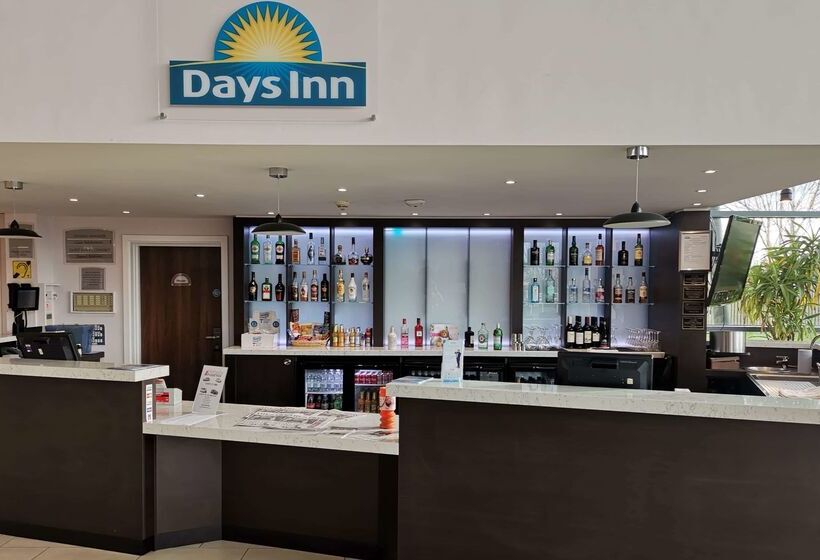 호텔 Days Inn Wetherby
