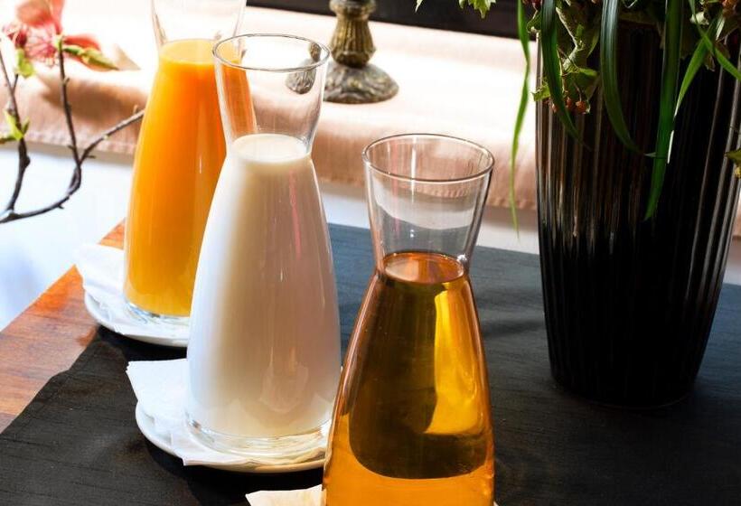 Fotos del hotel Lion d'Or Louvre:  12