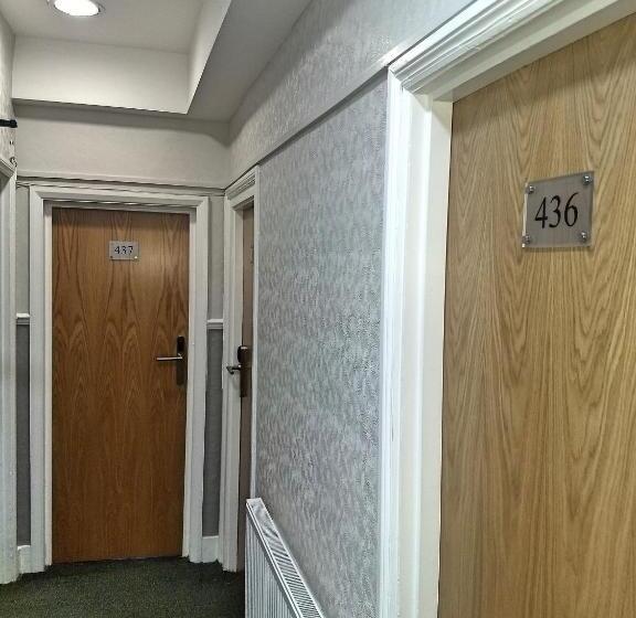 Fotos del hotel Garden Court:  18