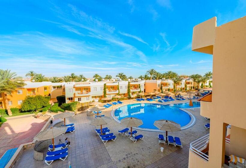 فندق Golden Beach Resort