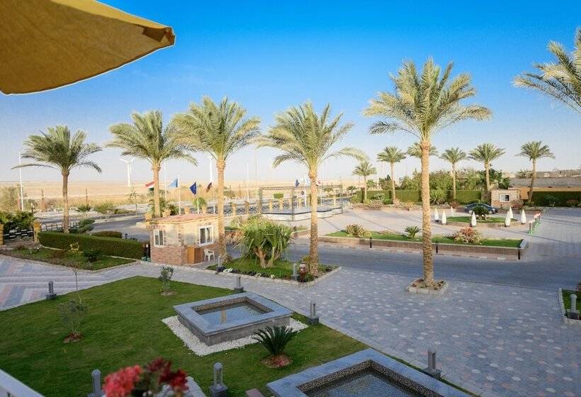 فندق Golden Beach Resort