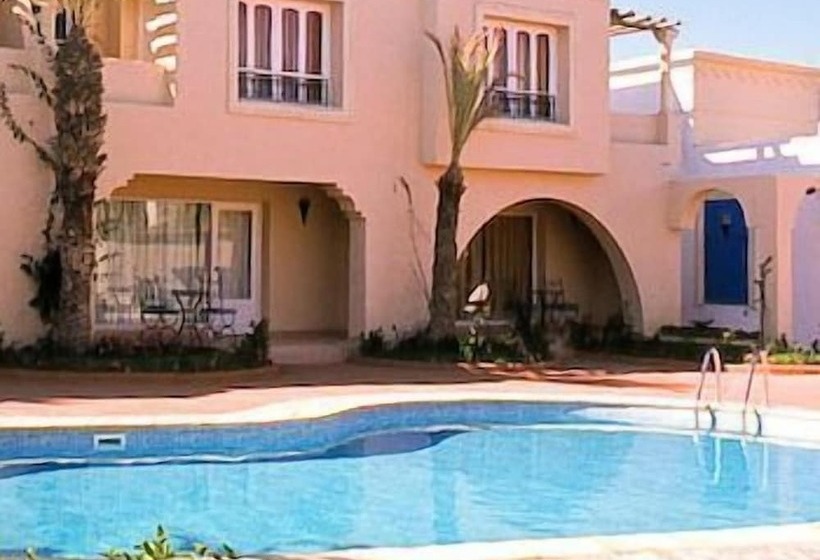 Отель Guesthouse Villamar