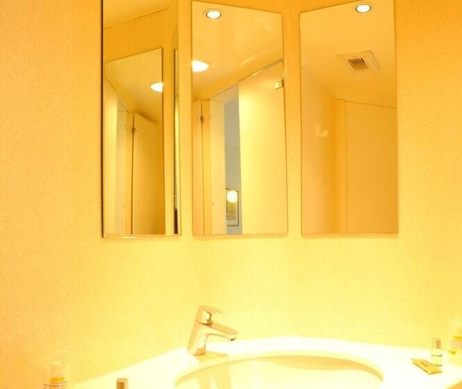 בית מלון כפרי Hôtel & Résidence Futuroscope