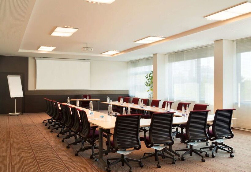 Infinity Hotel & Conference Resort Munich