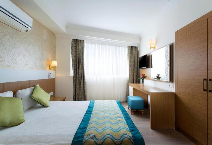 هتل Kemer Dream