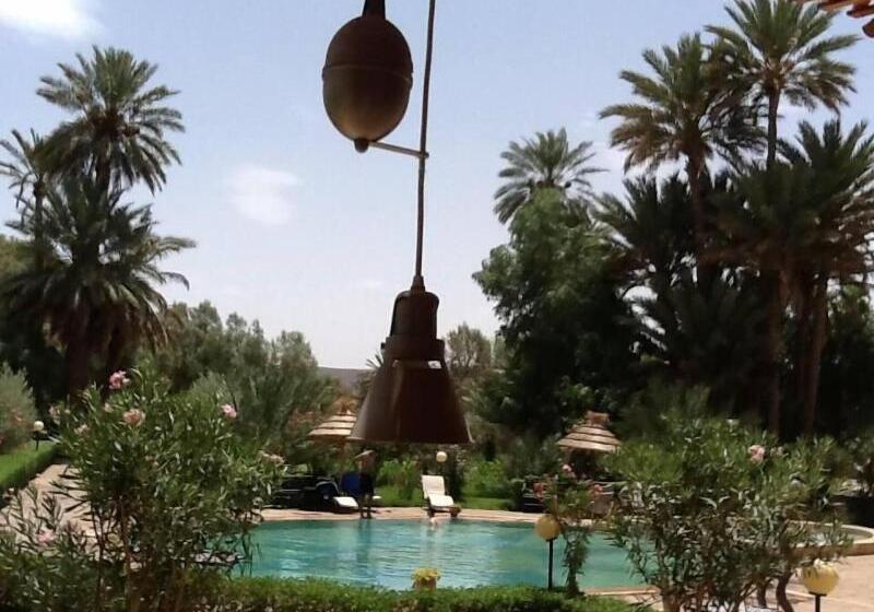 هتل Ksar Assalassil