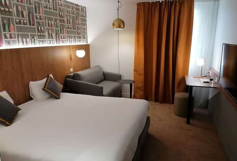 Отель Kyriad Aix Les Milles  Plan De Campagne