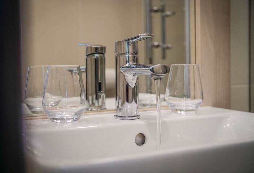 هتل Hôtel Kyriad Dieppe