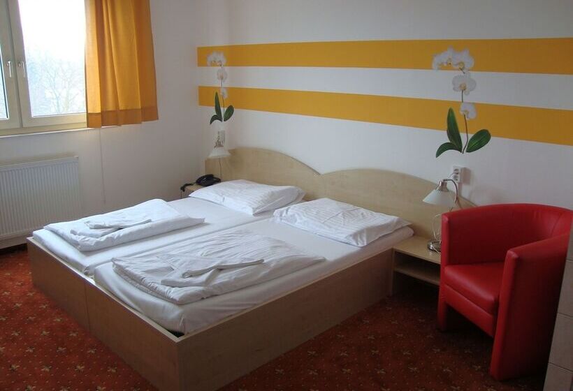 Fotos del hotel Lenas Donau:  3