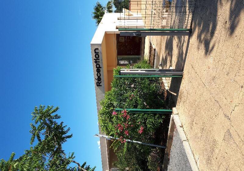 فندق Les Parasols D Argens