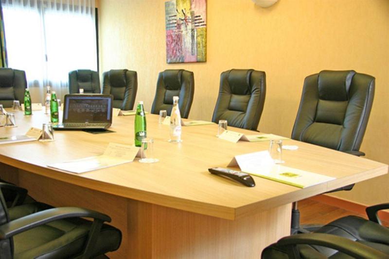 בית מלון כפרי Logis Lyon Est Porte De L Ain