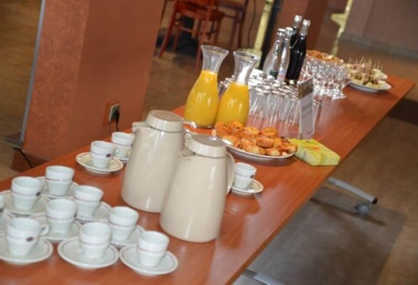 酒店 Logis Lyon Est Porte De L Ain
