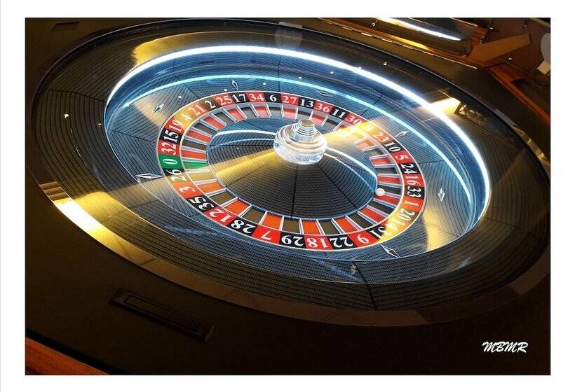 ホテル Mercure Vittel