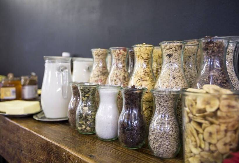 Fotos del hotel Miss Sophie's New Town & Wellness:  10