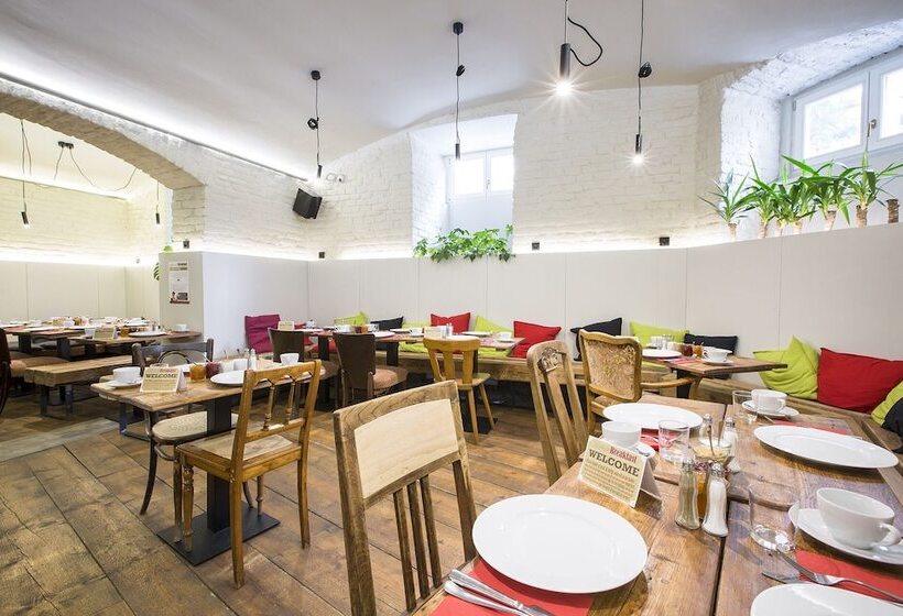 Fotos del hotel Miss Sophie's New Town & Wellness:  12