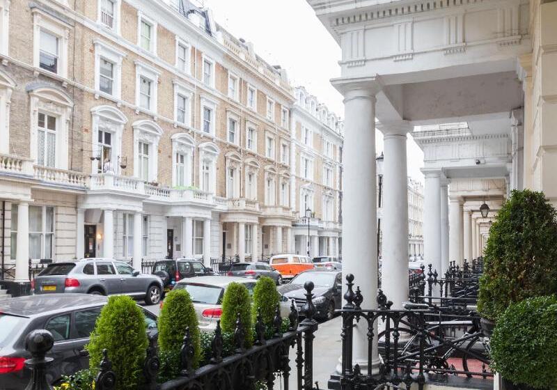 هتل Notting Hill Gate