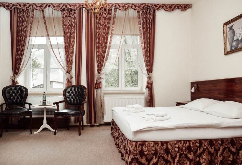 هتل Old Time Residence