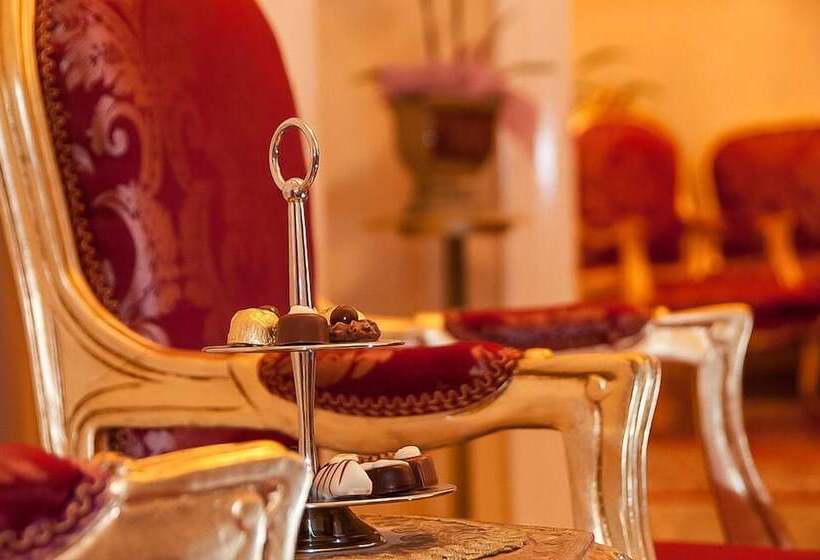 Fotos del hotel Opera Suites:  25