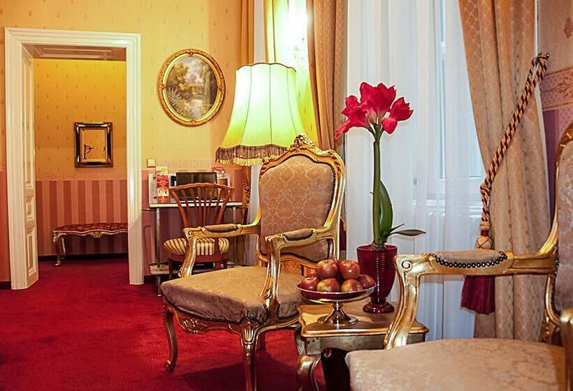 Fotos del hotel Opera Suites:  21
