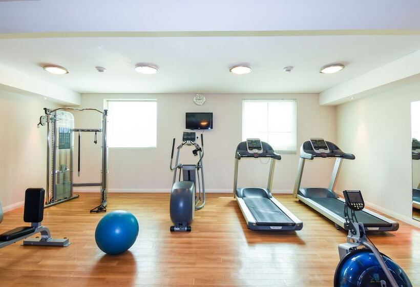 Fotos del hotel Premier Inn Dubai Investments Park:  8