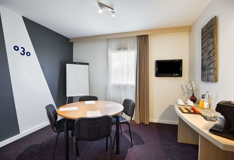 Hotel Sure  By Best Western Nantes Beaujoire