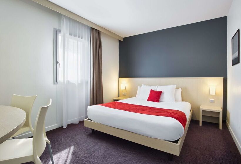 Hotel Sure  By Best Western Nantes Beaujoire