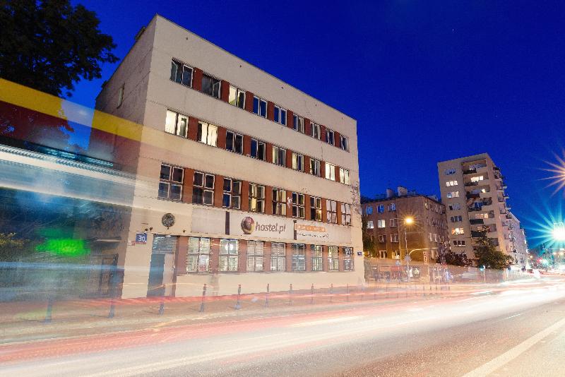 هتل Tatamka Hostel