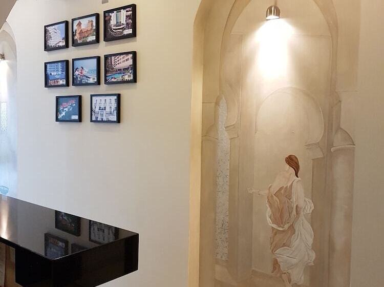 هتل The Royale Chulan Hyde Park