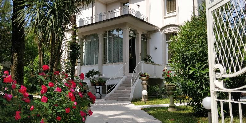 هتل Villa Delle Palme