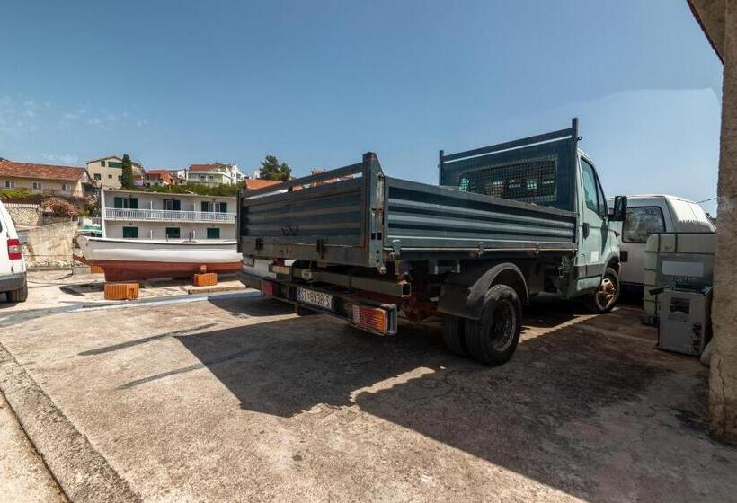 هتل Double Room Hvar 15706d