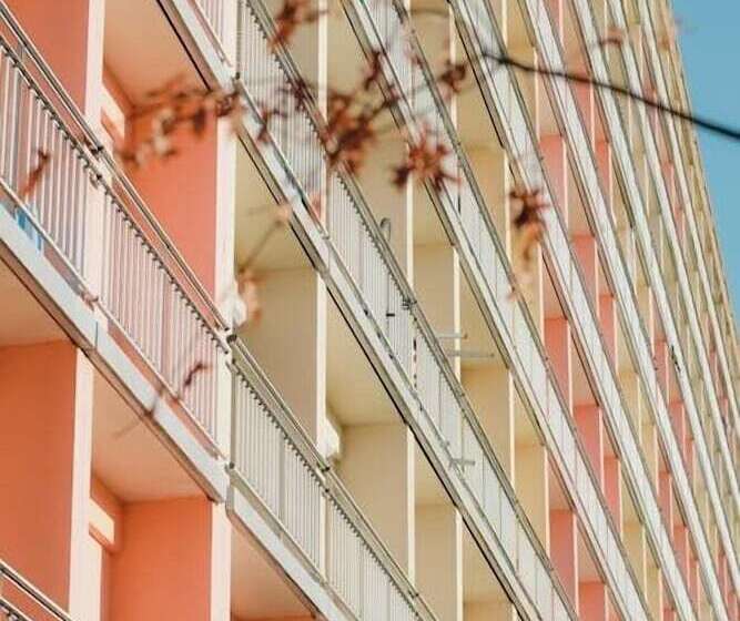 Отель Vvf Mayenne Sainte Suzanne, SainteSuzanne лучшие предложения на