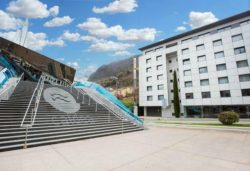 Fotos del hotel YOMO Mola Park:  53