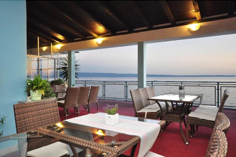 پانسیون Beachfront Apartmants Zanic