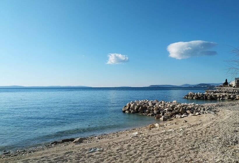 پانسیون Beachfront Apartmants Zanic