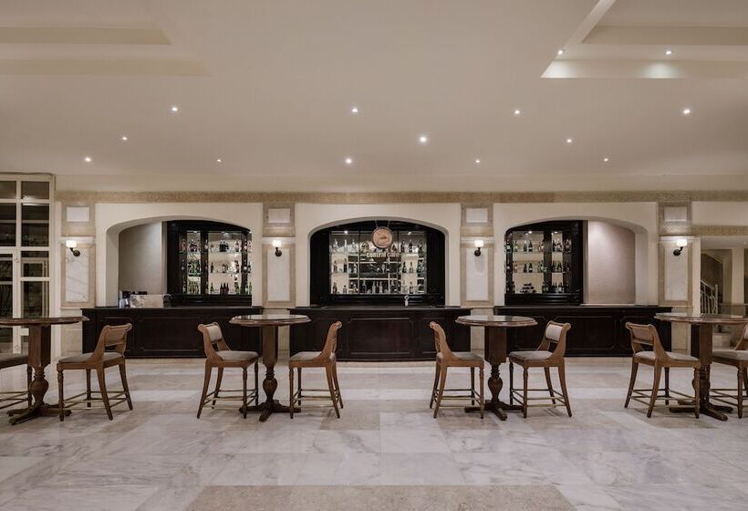 استراحتگاه Sindbad Club
