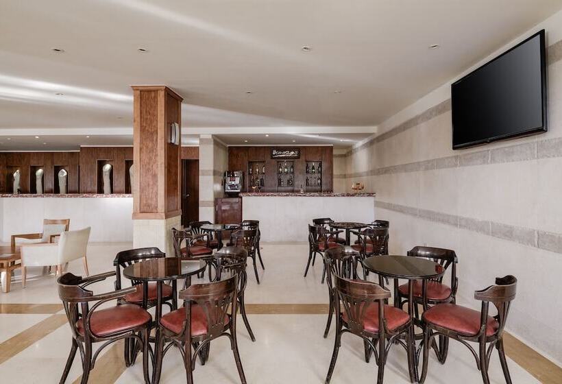 استراحتگاه Sindbad Club