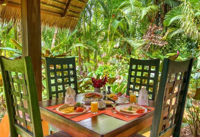 Shawandha Ecolodge