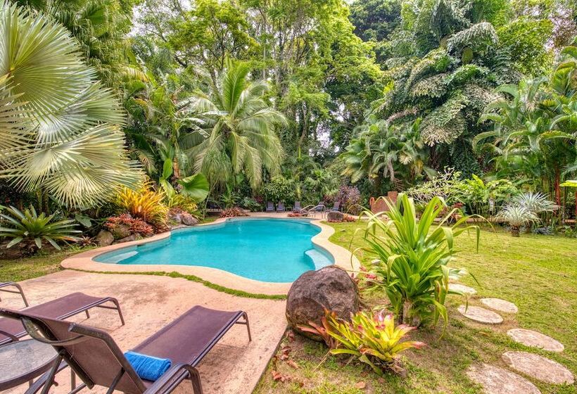 Shawandha Ecolodge
