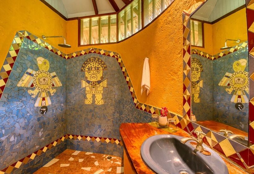 Shawandha Ecolodge