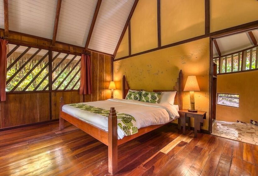 Shawandha Ecolodge