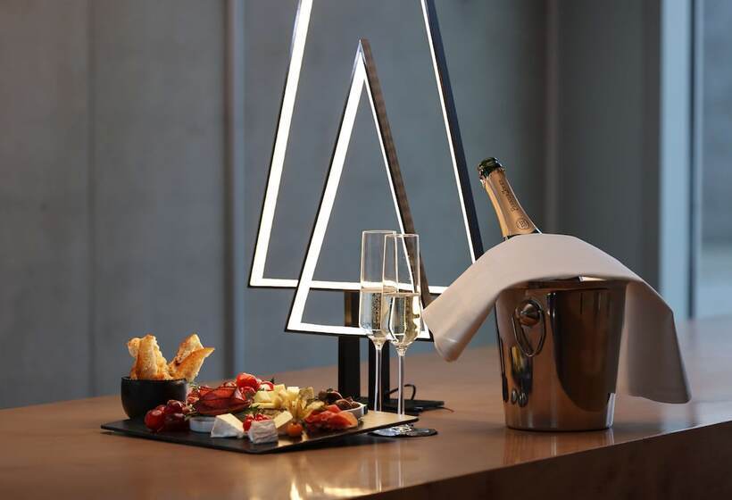 Art Otel Cologne, Powered By Radisson Hotels