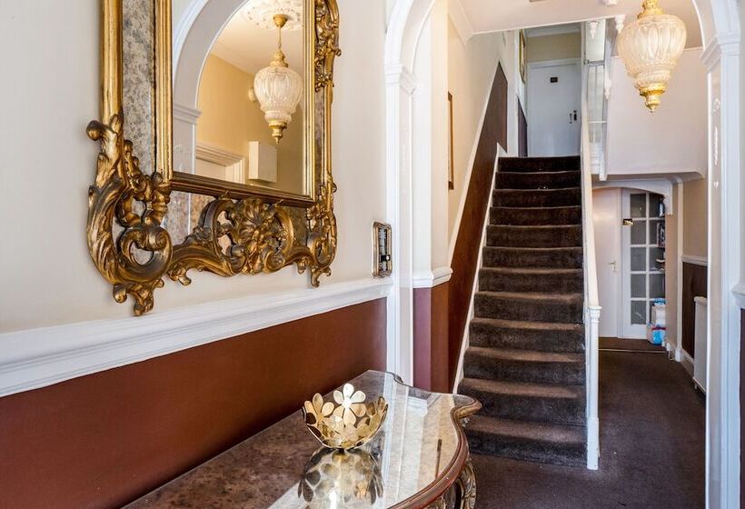 Fotos del hotel Gulliver's Hotel:  7