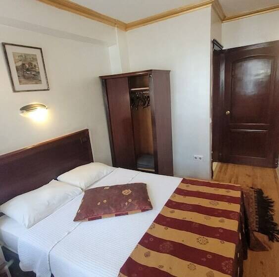 Fotos del hotel Abella:  5