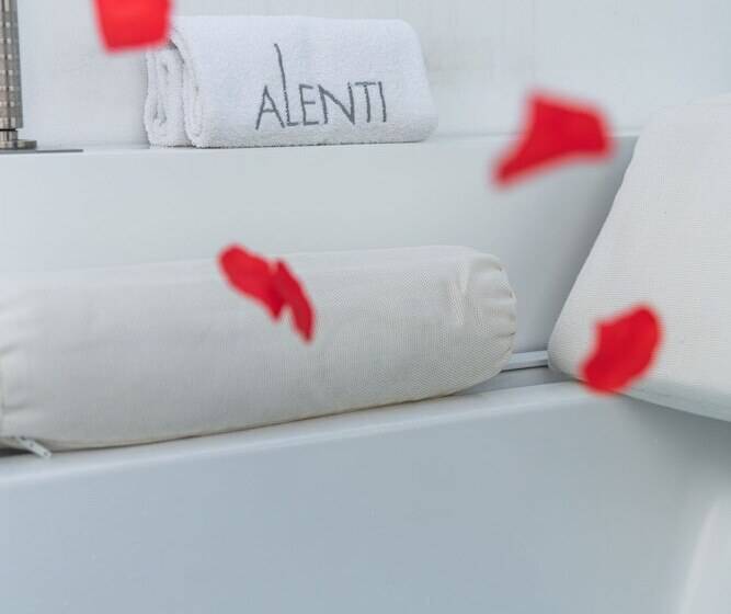 هتل Alenti Sitges