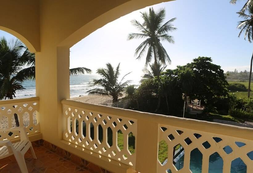هتل Barefoot Beach Pad