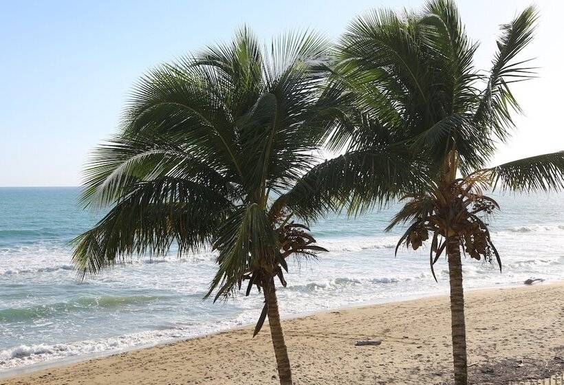 هتل Barefoot Beach Pad