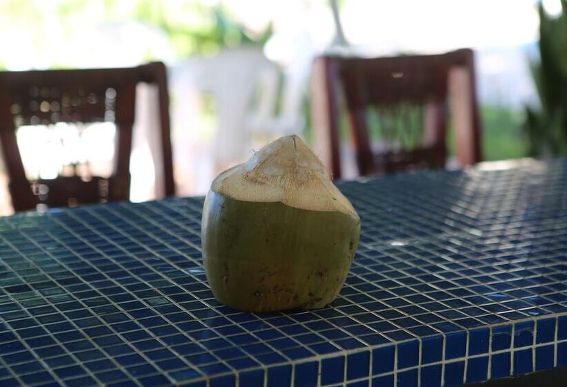 هتل Barefoot Beach Pad