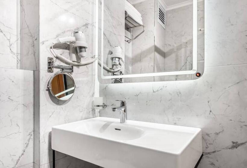 Fotos del hotel Bristol:  23